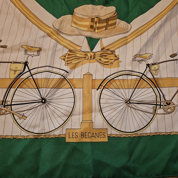 Hermes Les Becanes Silk Scarf - Picture 2 of 7